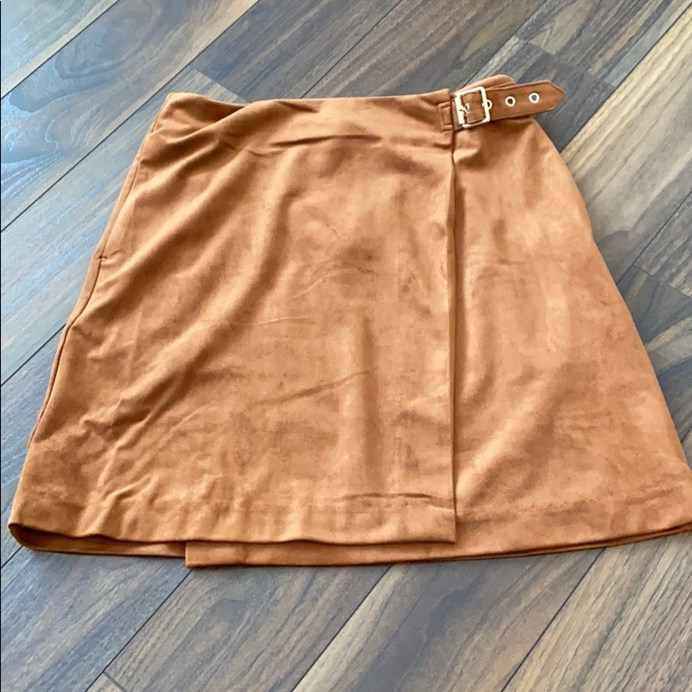 NWT Banana Republic Vegan Suede Wrap Skirt size 2​